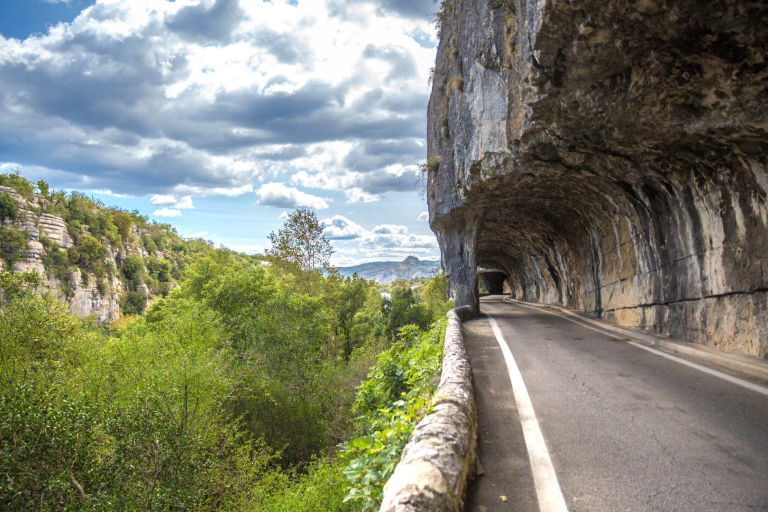 route des défilés de Ruoms -Ardèche